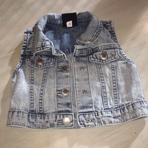 Adorable 2T denim vest